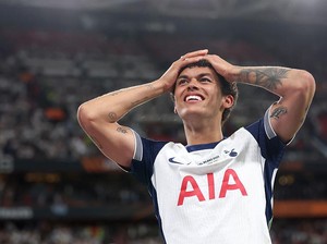Kata Thomas Frank soal Tottenham Dikabarkan Bakal Lepas Johnson ke Palace