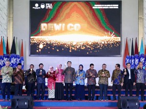 Ibas Terima Penghargaan Top 100 IPB Alumni Prominent 2025
