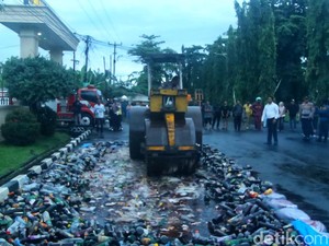 Perlawanan Terhadap Miras Jelang Nataru di Mapolres Sukabumi