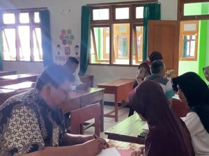 Gerakan Ayah Ambil Rapor Disambut Antusias di Madiun