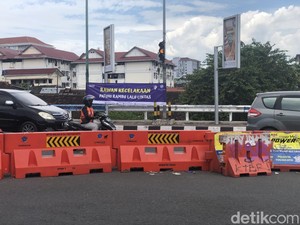 Ulah Tangan Usil di Kleringan: Geser Water Barrier buat Potong Jalan
