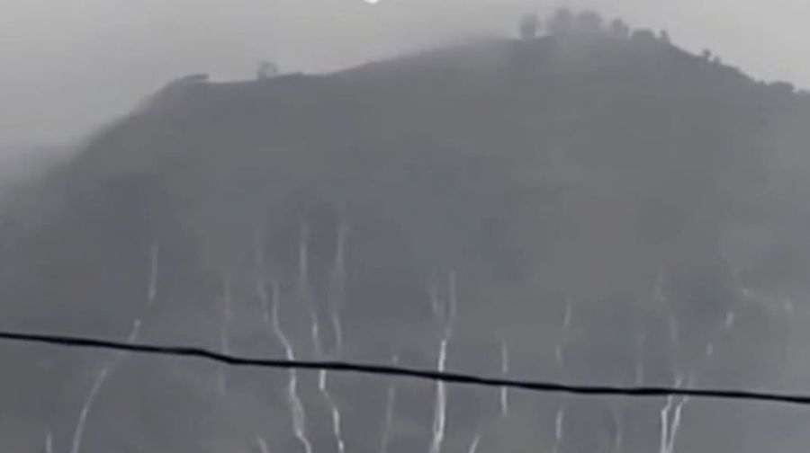 Air terjun dadakan di Sembalun. (ESDM)