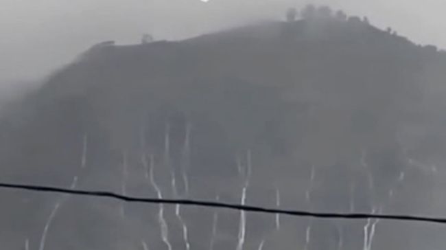 Air Terjun Mendadak Muncul di Wilayah Ini, Pertanda Petaka atau Tidak?