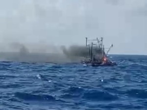 Kapal Maulana Angkut 33 ABK Terbakar di Perairan Lampung