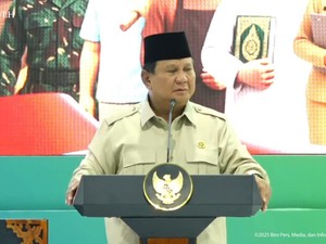 Prabowo Heran Sambutan Riuh Saat Sapa Seskab Teddy: Yang Presiden Saya