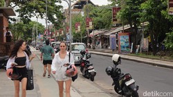 Belum Puncak Nataru dan Cuaca Buruk Bikin Kuta, Legian, hingga Seminyak Sepi