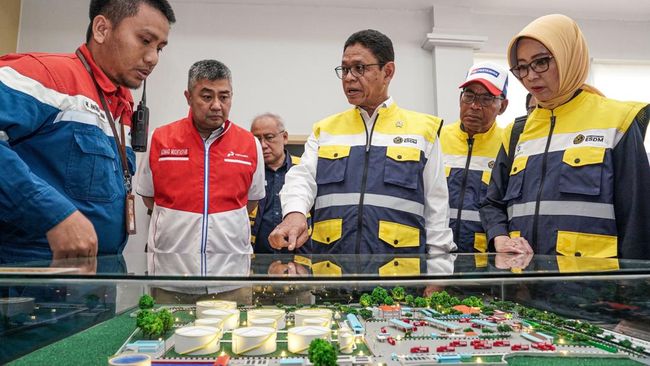 Wamen ESDM Tinjau Layanan di Rest Area KM 57 dan Fuel Terminal Cikampek