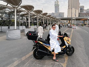 Cerita Bikers Makassar Daeng Touring ke Mekah Pakai Yamaha Xmax