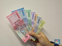 Ilustrasi tips dan etika pinjam uang ke teman. (CNBC Indonesia/File)