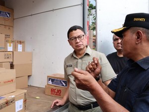 BPOM RI Serahkan Bantuan Kemanusiaan untuk Korban Banjir di Sumbar