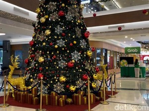 Euforia Sambut Libur Nataru, Mal di Palembang Hadirkan Dekorasi Natal