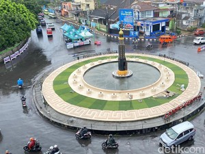 Wajah Baru Tugu Lampus Gentur Cianjur
