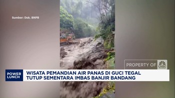Video: Pemandian Air Panas di Guci Tegal Tutup Sementara Imbas Banjir
