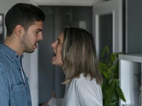 5 Red Flag Dalam Mengatur Keuangan Rumah Tangga yang Sering Diabaikan