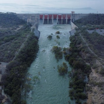 Momen Negara Menyerah, Bayar Utang 