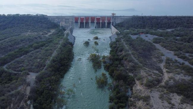 Momen Negara Menyerah, Bayar Utang "Sumber Kehidupan" ke AS