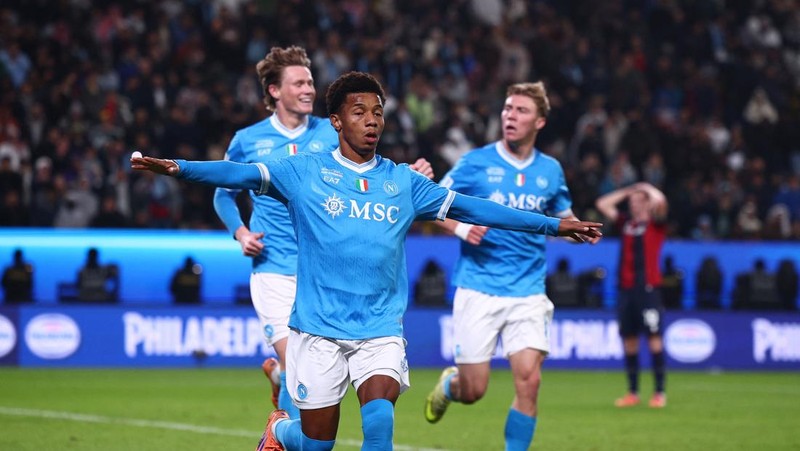 Napoli menjuarai Piala Super Italia setelah mengatasi Bologna 2-0 pada partai final di Stadion Al-Awwal Park, Riyadh, Senin (22/12/2025) malam waktu setempat. (REUTERS/Guglielmo Mangiapane)