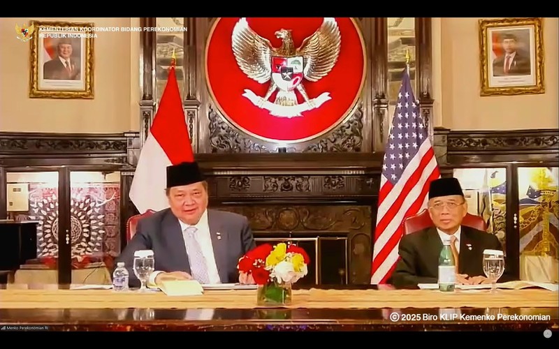 Pertemuan resmi antara Menteri Koordinator Bidang Perekonomian Airlangga Hartarto dengan United States Trade Representative (USTR) Ambassador Jamieson Greer pada Senin (22/12) di Washington D.C. (Dok. ekon.go.id)