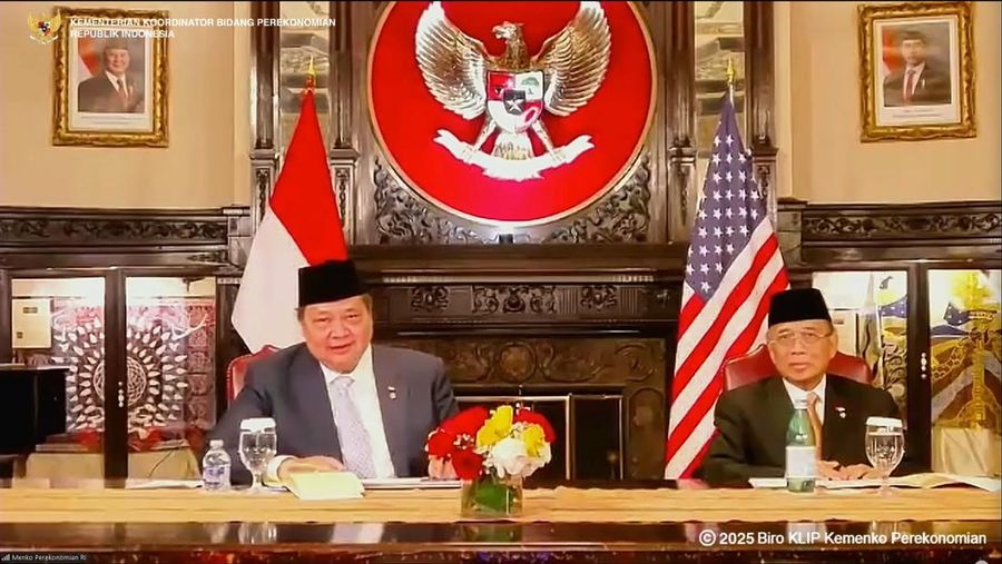 Pertemuan resmi antara Menteri Koordinator Bidang Perekonomian Airlangga Hartarto dengan United States Trade Representative (USTR) Ambassador Jamieson Greer pada Senin (22/12) di Washington D.C. (Dok. ekon.go.id)