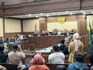 Video Nadiem Masih Sakit, Sidang Dakwaan Ditunda Januari 2026
