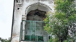 Unik! Masjid Terkecil di Dunia Ini Hanya Bisa Tampung 5 Jemaah