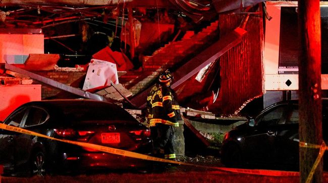 Rumah Panti Jompo Meledak, Api Berkobar-Korban Berjatuhan