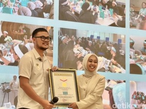 Rayakan Hari Ibu, Wardah Raih Rekor MURI Lewat Kelas Kecantikan Berbasis AI