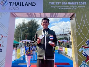 Atlet Probolinggo Ronald Bintang Raih Perak Duathlon di SEA Games