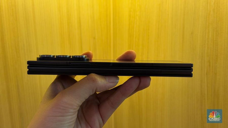 Samsung Galaxy Z TriFold. (CNBC Indonesia/Novina Putri Bestari)