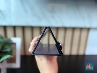 Hands-On Samsung Galaxy Z TriFold, HP Lipat Tiga Super Tipis