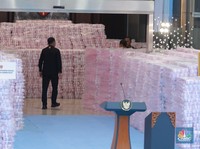 Penampakan 'Gunung Merah' Uang Rp 6,6 T Dipamerkan di Kejaksaan Agung