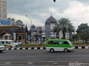 Duh! Angkot Masih Beroperasi di Puncak Bogor Meski Ada Larangan