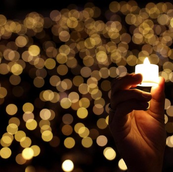 Potret Khidmat Ibadah Natal di Seluruh Dunia