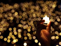 Potret Khidmat Ibadah Natal di Seluruh Dunia