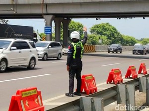 Libur Natal, Contraflow Diberlakukan di KM 47-65 Tol Japek
