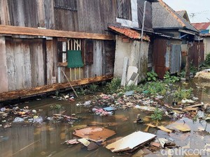 Polemik Sampah di Kampung Kapitan: Pasang Surut Sungai-Terganjal Birokrasi