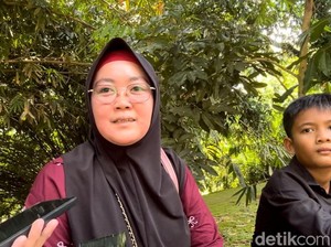 Manfaatkan Libur Natal, Warga Cirebon Ajak Anak Wisata Perdana ke Ragunan