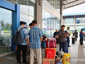 15 Ribu Lebih Pemudik Berangkat dari Terminal Pulo Gebang Saat Libur Natal