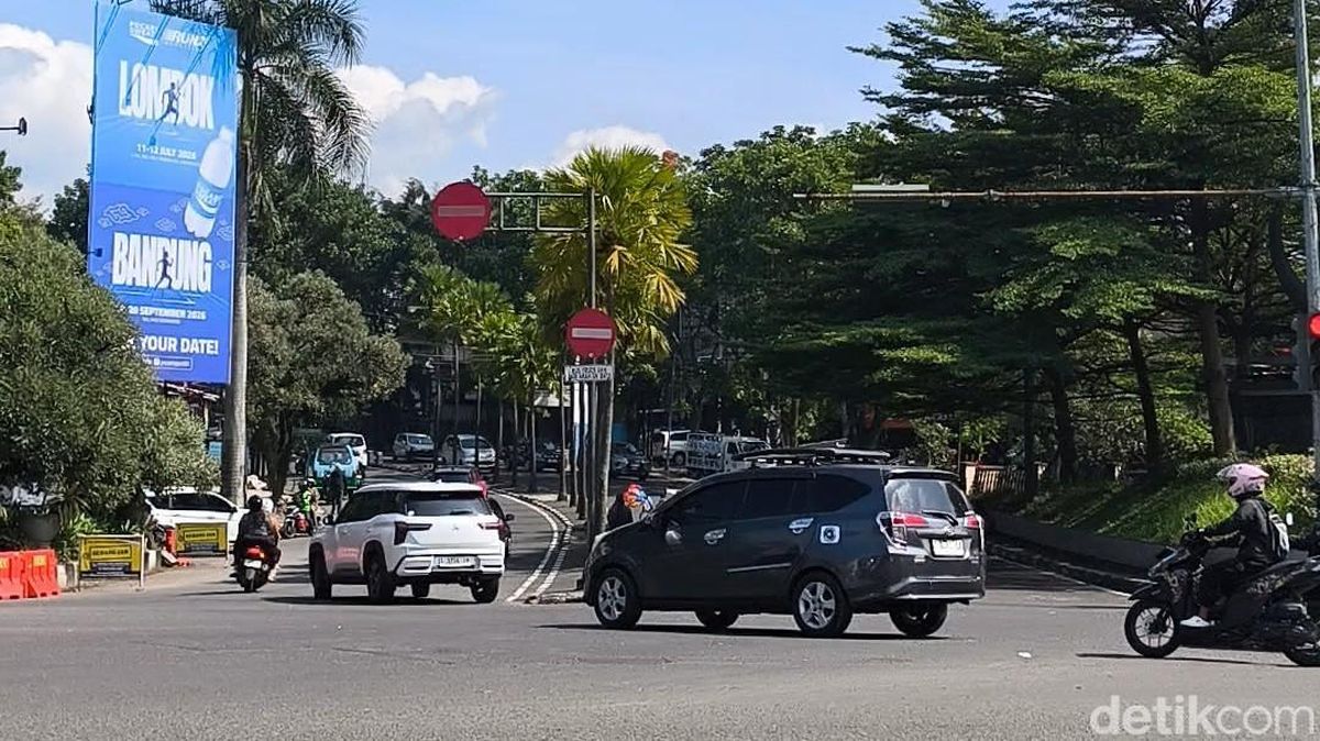 Jalan di Bandung Sabtu Ini? Simak Prakiraan Cuacanya