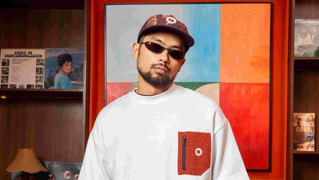 SIMPATI x Othman, Bikin Vibes Natal dan Tahun Baru Makin 'Culture'