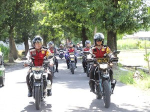 Kapolres Kediri Pimpin Patroli R2 Pastikan Perayaan Natal Berjalan Aman