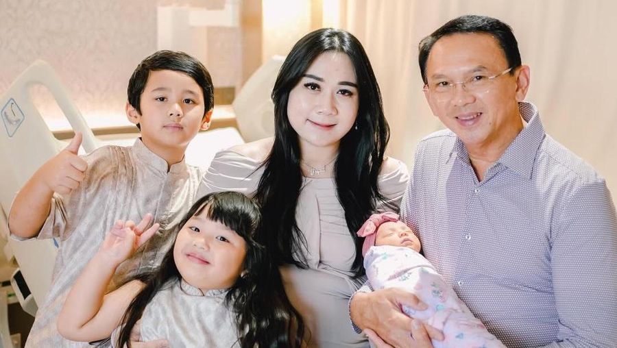 Mantan Gubernur DKI Jakarta, Basuki Tjahaja Purnama atau Ahok mengumumkan anak ketiga, buah hatinya dengan Puput Nastiti Devi di Instagram pribadinya. (Instagram/@basukibtp)