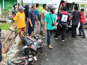 Tabrakan Beruntun 4 Kendaraan di Jalan Srandakan, Motor Ringsek