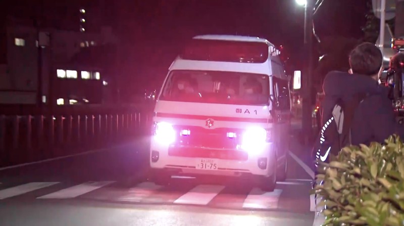 Sedikitnya 15 orang terluka dalam serangan penusukan di sebuah pabrik karet di kota Mishima, Jepang tengah, pada Jumat (26/12/2025). (Tangkapan Layar Video Reuters/NIPPON TV / JAPAN)