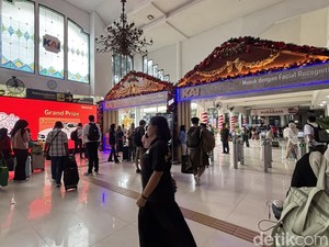 KAI Daop 8 Surabaya Batalkan Perjalanan 5 KA Imbas Banjir Pekalongan