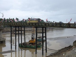 Jembatan Darurat Krueng Tingkeum Dibuka, Akses ke Banda Aceh Tersambung Lagi