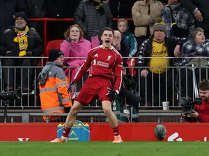 Arne Slot Nantikan Gol-Gol Berikutnya dari Wirtz