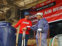 Telkomsel Hadirkan Program Air Bersih & Dapur Umum di Aceh Tamiang