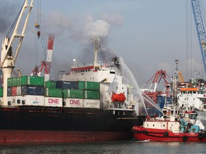 Bongkar Muat di Pelabuhan Molor hingga 6 Hari, Pengusaha Mumet