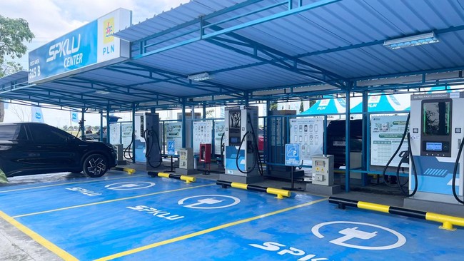 Pakai Mobil Listrik Sudah Aman, 4.892 Unit SPKLU Sudah Tersebar di RI